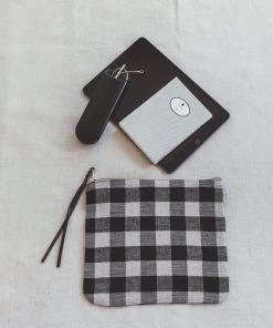 Fog Linen Work Canna Pouch Black Natural Checks Large