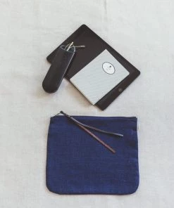 Fog Linen Work Accessories Canna Pouch Blue Violet Large