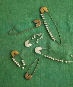 Fog Linen Work Brass Safety Pin With Bells Medium