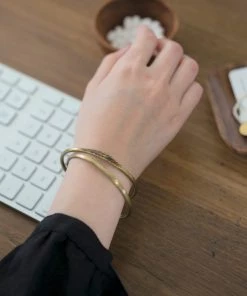 Fog Linen Work Brass Bracelet Feather Accessories