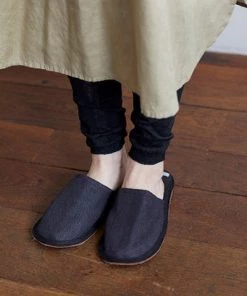 Fog Linen Work Bed & Bath Linen Slippers Graphite 13 Fog Linen Work Bed & Bath Linen Slippers Graphite