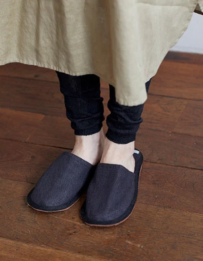 Fog Linen Work Bed & Bath Linen Slippers Graphite 8 Fog Linen Work Bed & Bath Linen Slippers Graphite